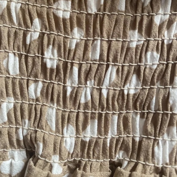 Shein Women’s Beige Tan Polka Dot V-Neck Shirred Waist Mini Dress Size Medium - Picture 8 of 13